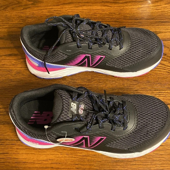 New Balance 680 sneakers - Picture 3 of 10